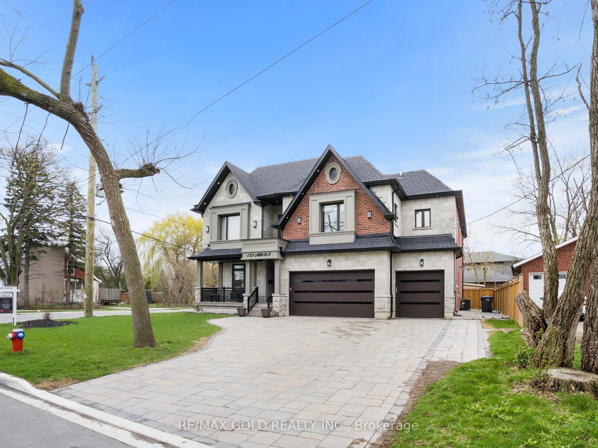 135 Mill Street S, Brampton, ON L6Y 1T4 photo 2