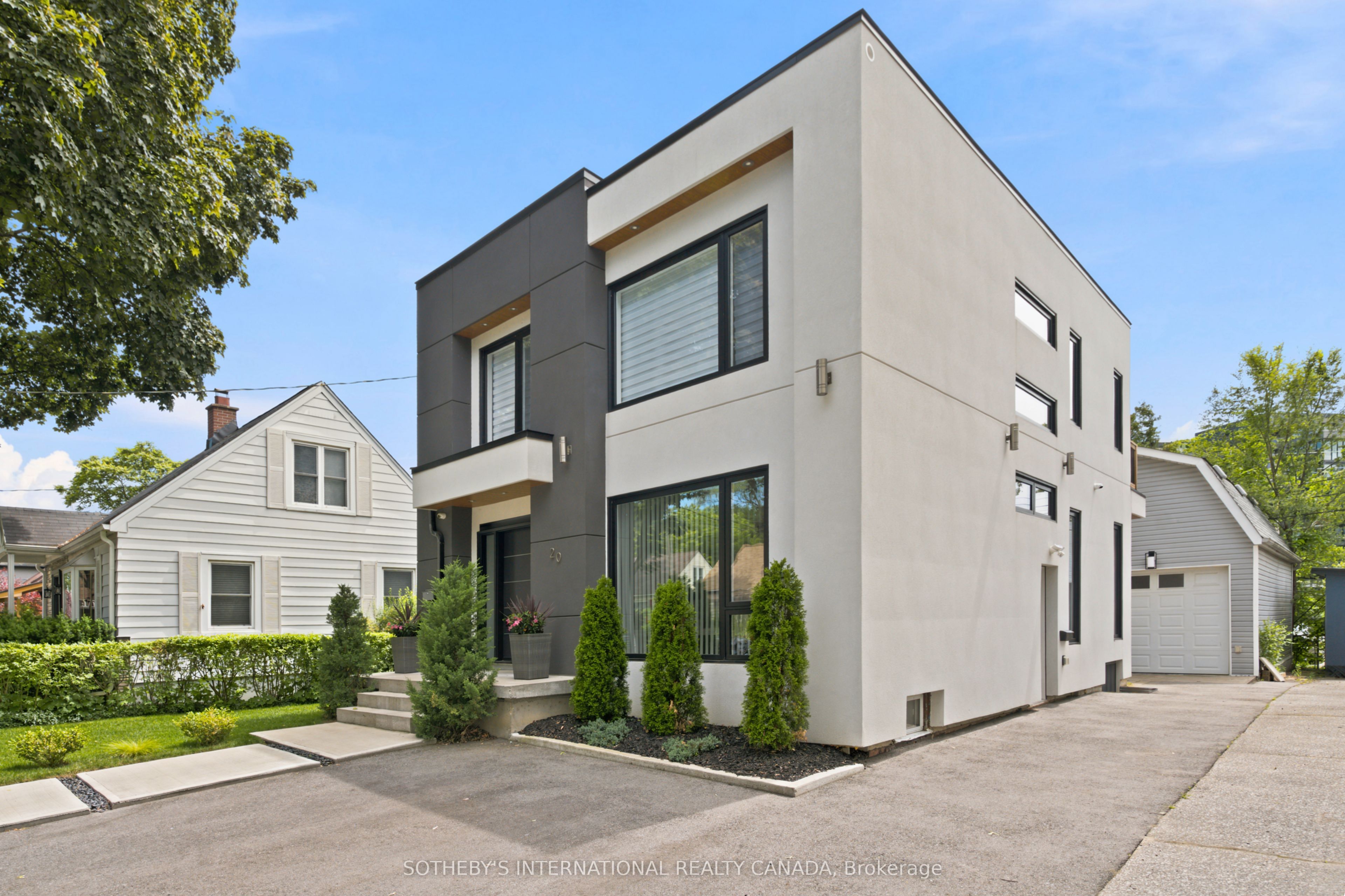 20 Uno Drive, Toronto, ON M8Z 3N6 photo 2