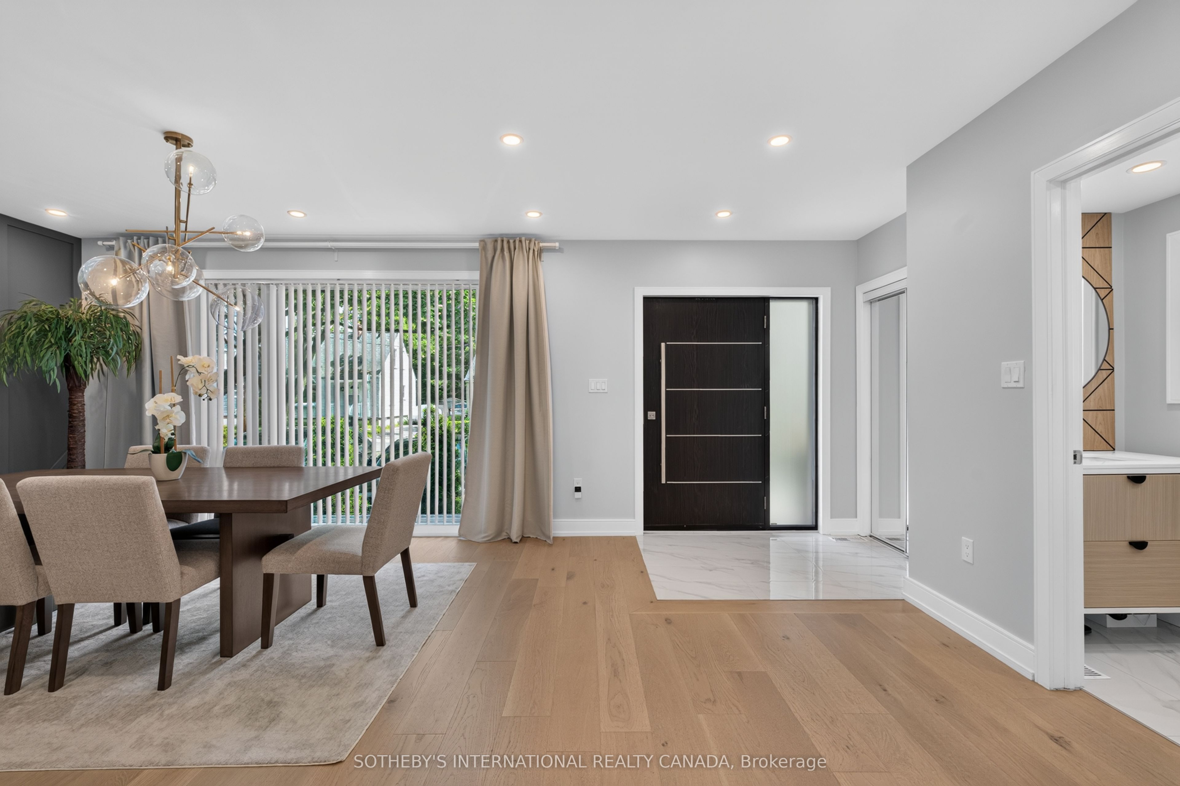 20 Uno Drive, Toronto, ON M8Z 3N6 photo 5