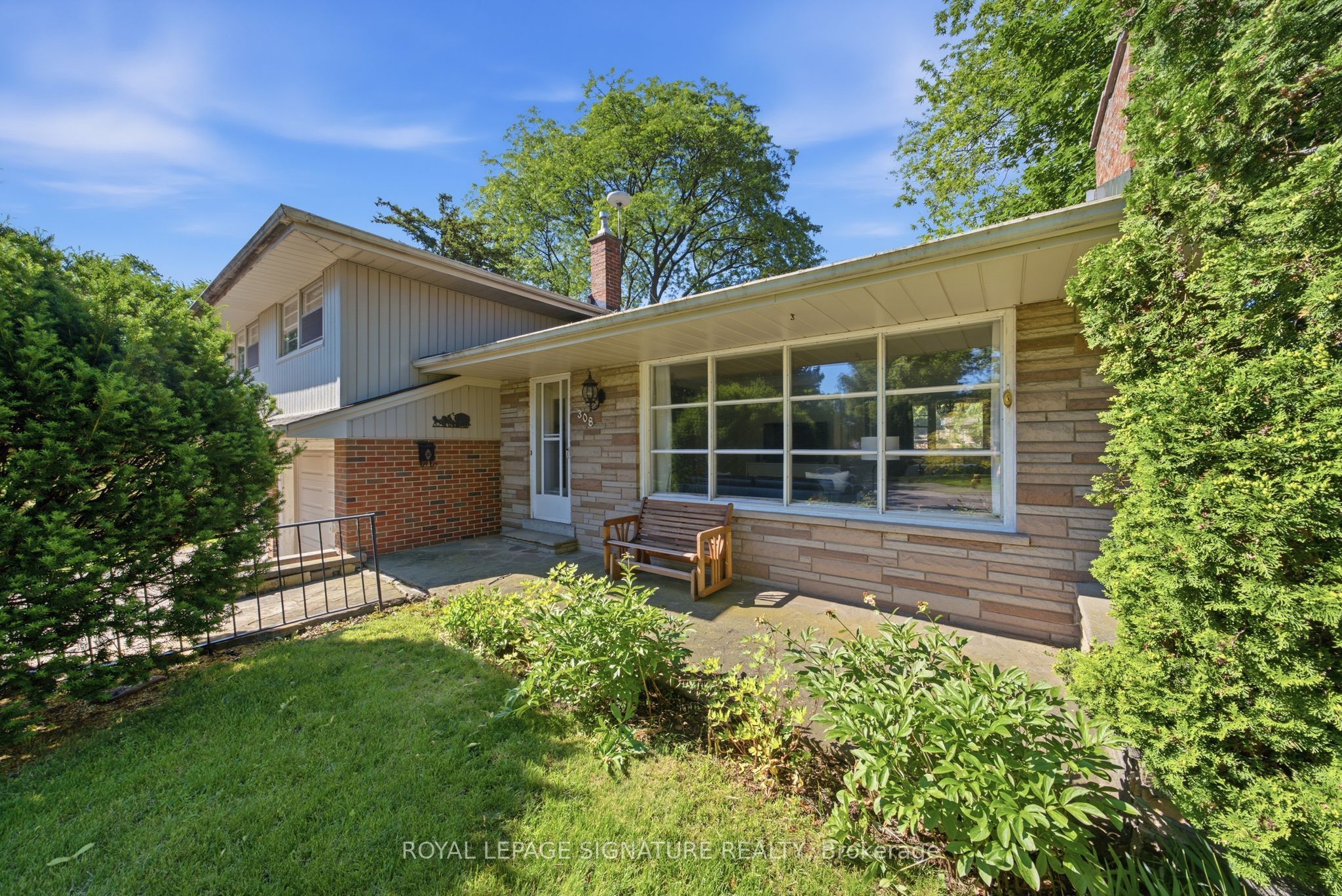 308 South Court S, Burlington, ON L7N 1S7 photo 3