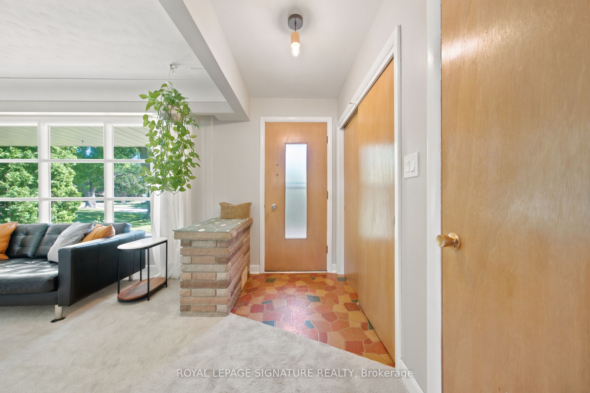 308 South Court S, Burlington, ON L7N 1S7 photo 4