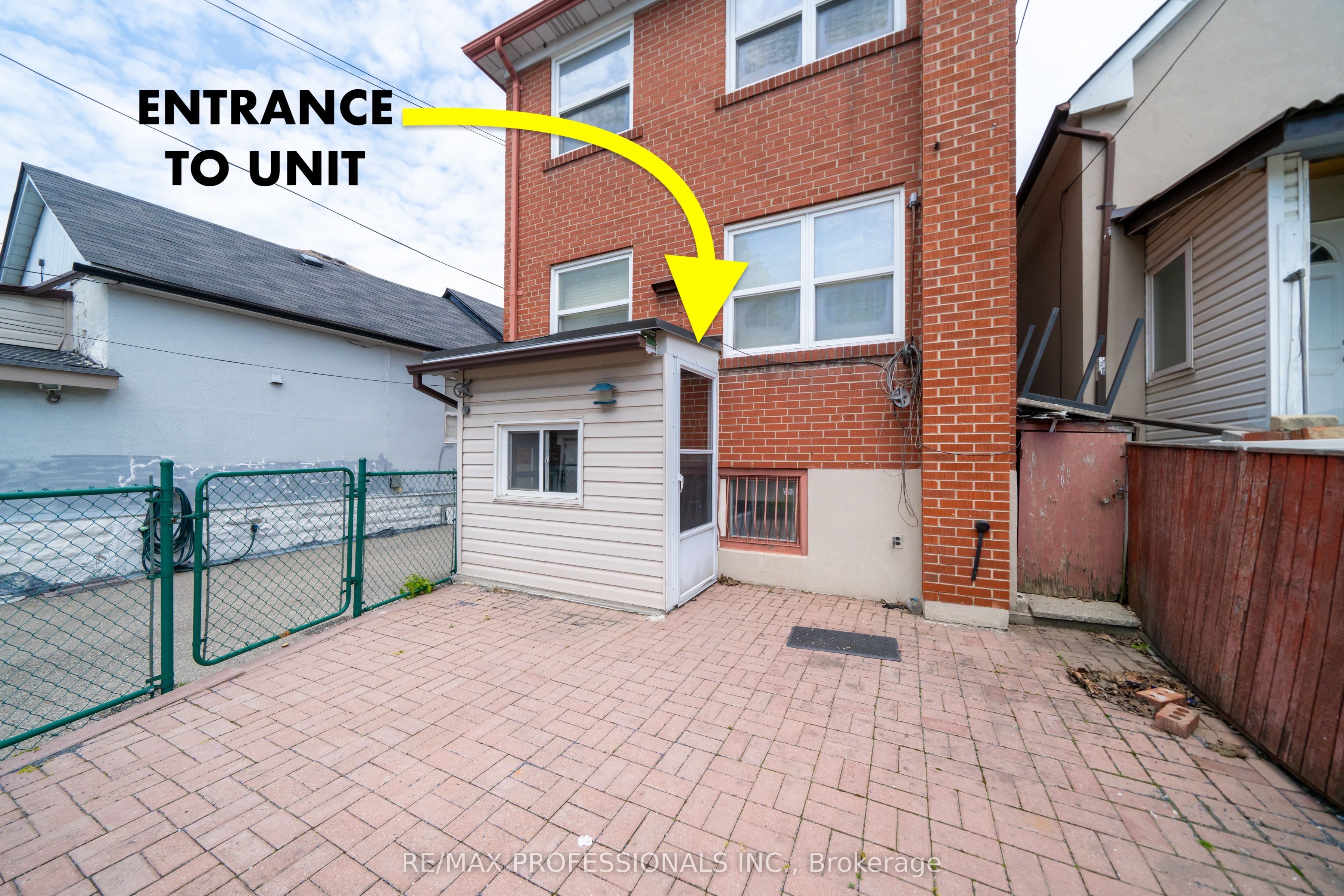 35A Bowie Avenue Bsmt, Toronto, ON M6E 2P2 photo 2