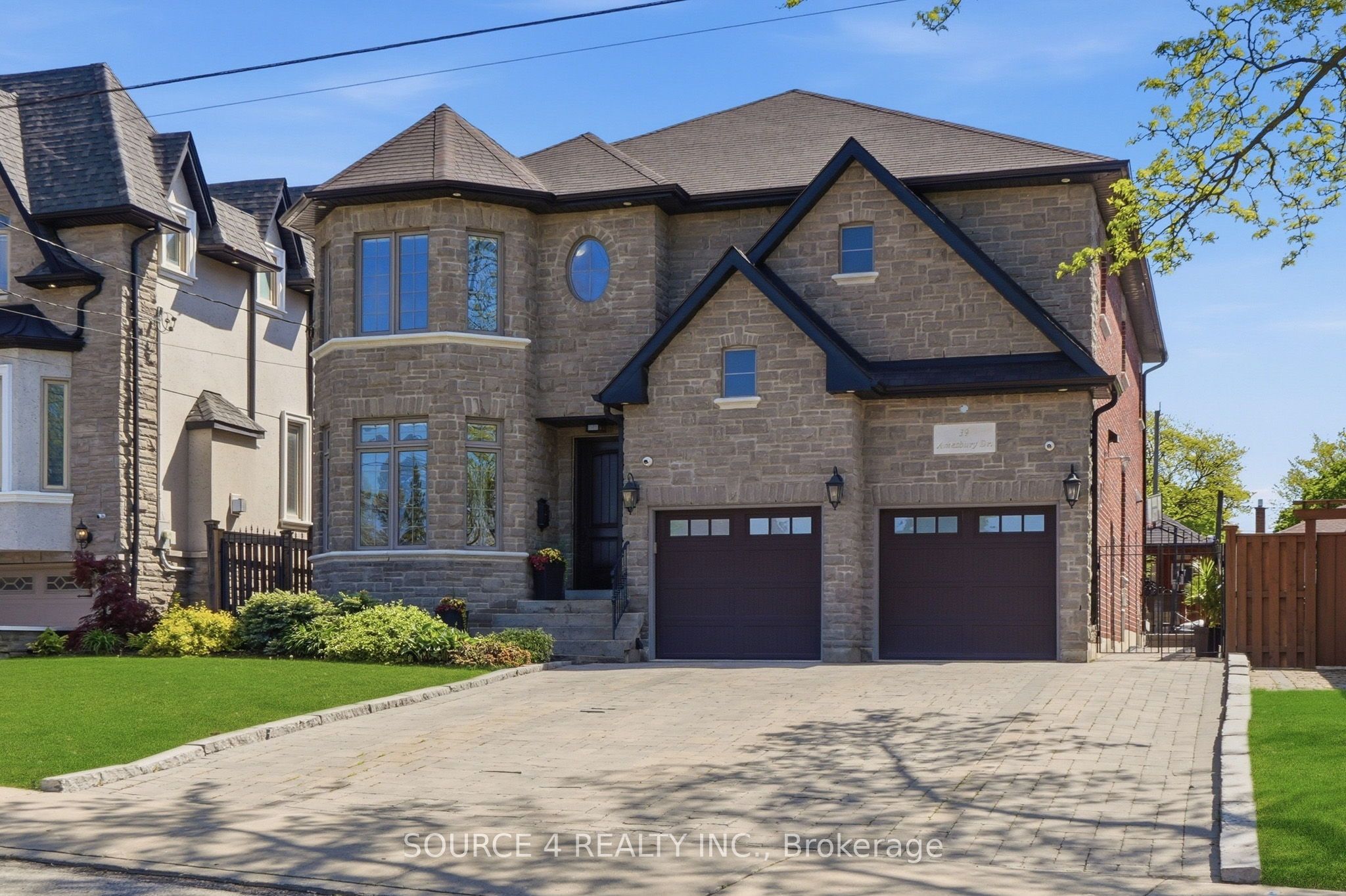 39 Amesbury Drive, Toronto, ON M6M 4H5