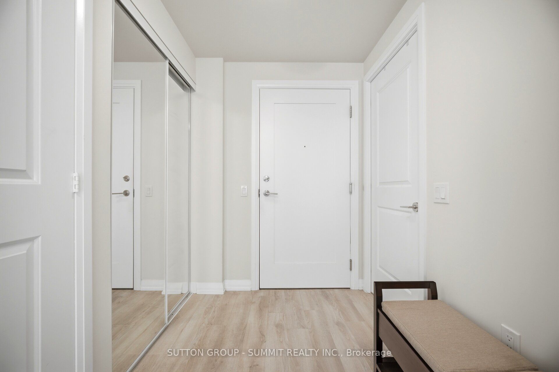 35 Watergarden Drive 1814, Mississauga, ON L5R 0G8 photo 5