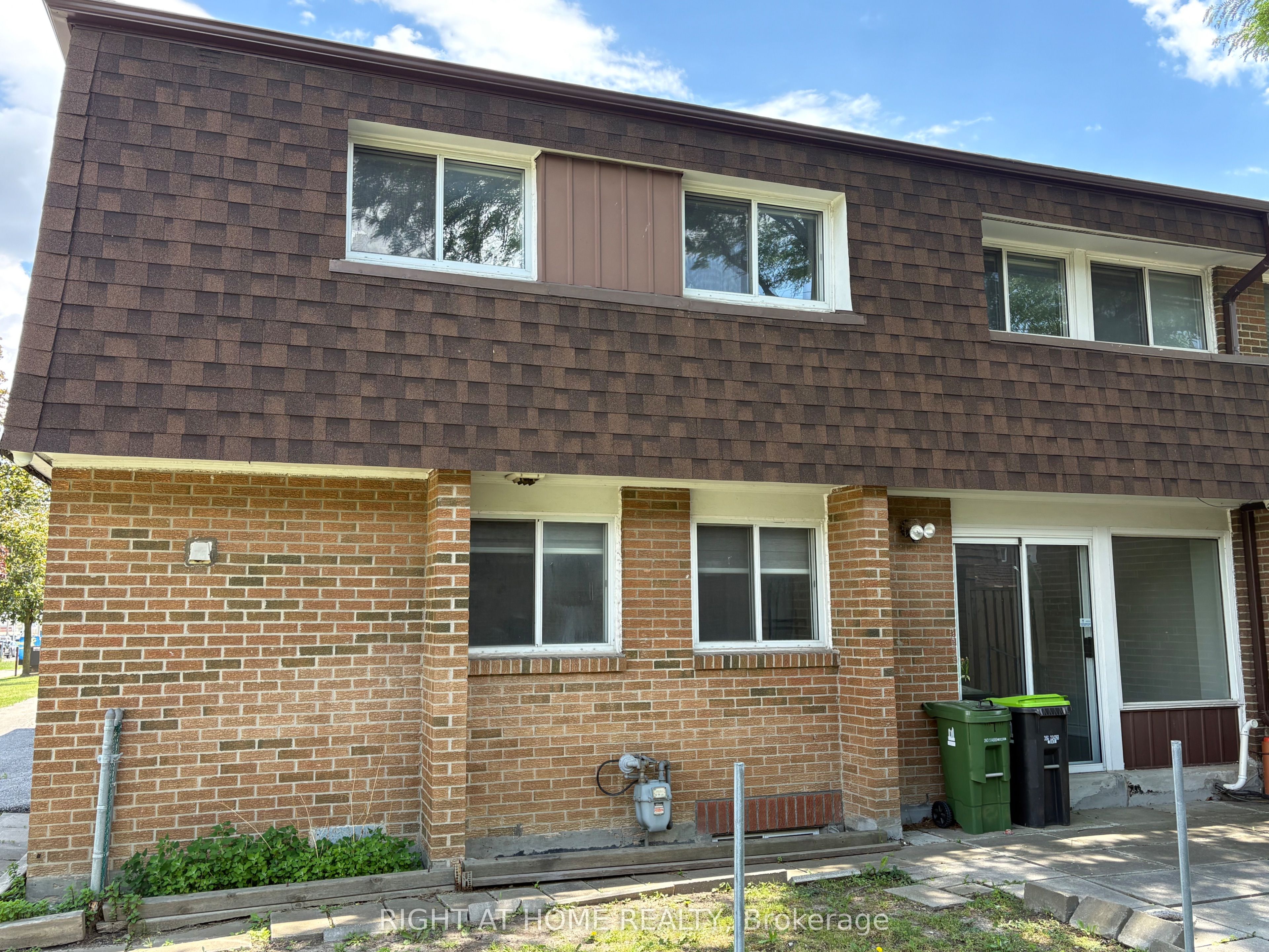 16 Litchfield Court 115, Toronto, ON M9V 2A8 photo 4