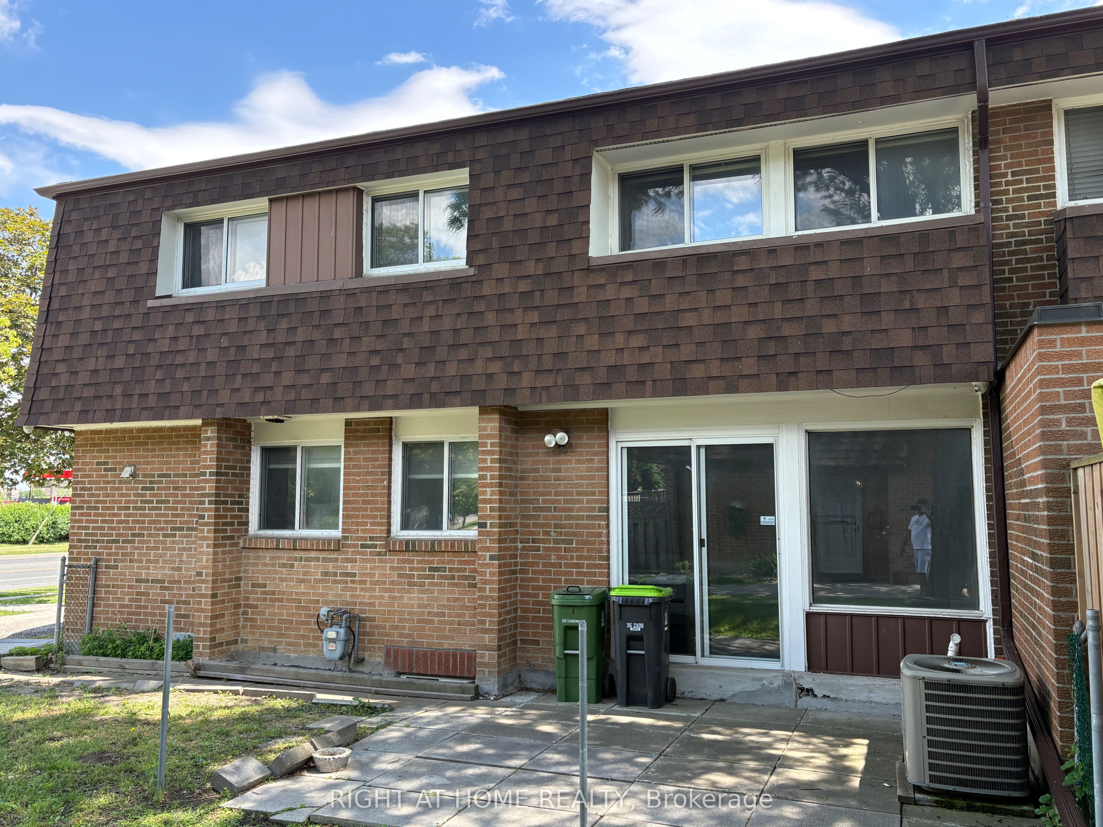 16 Litchfield Court 115, Toronto, ON M9V 2A8 photo 5