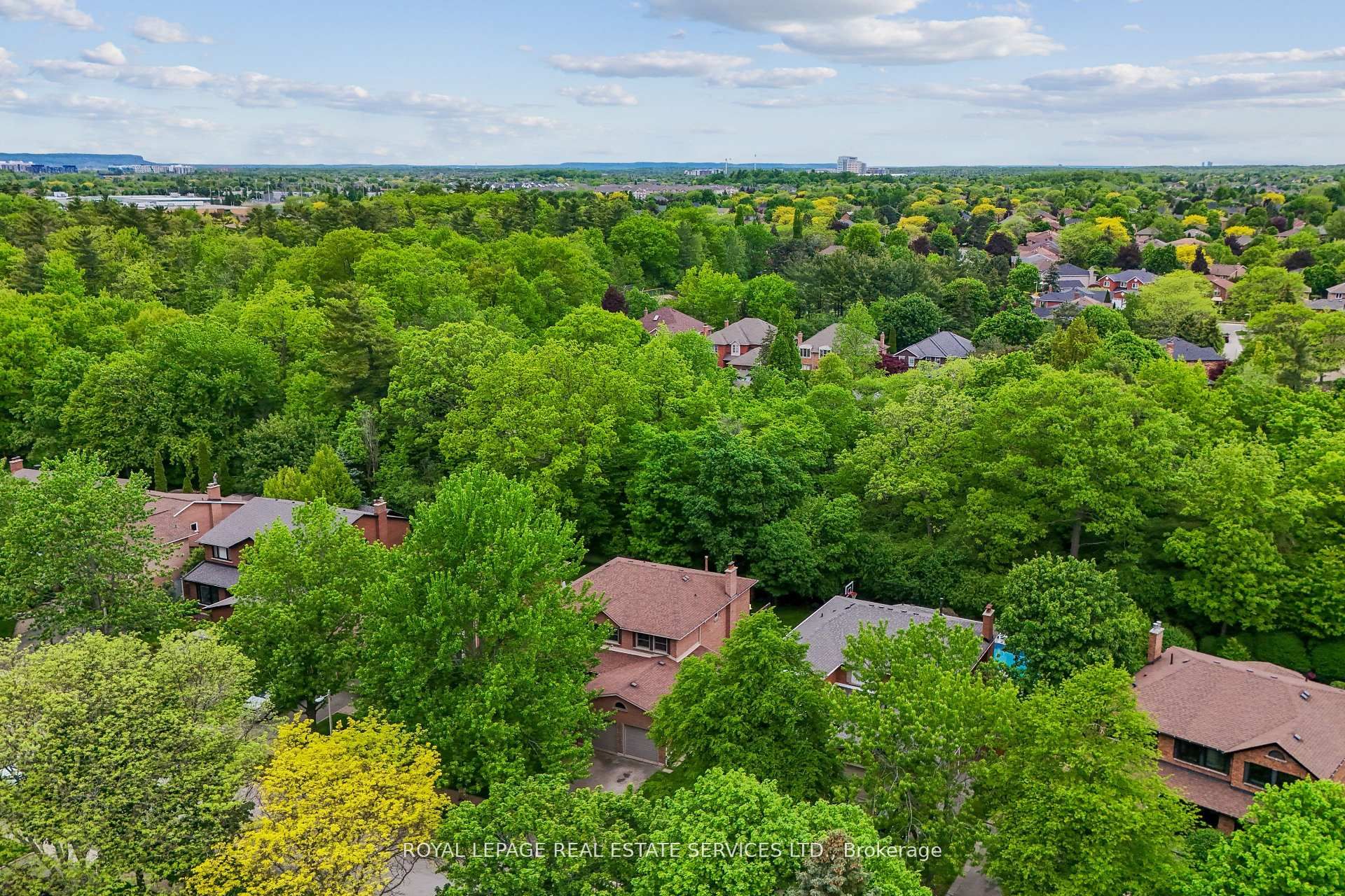 1262 Old Colony Road, Oakville, ON L6M 1J8