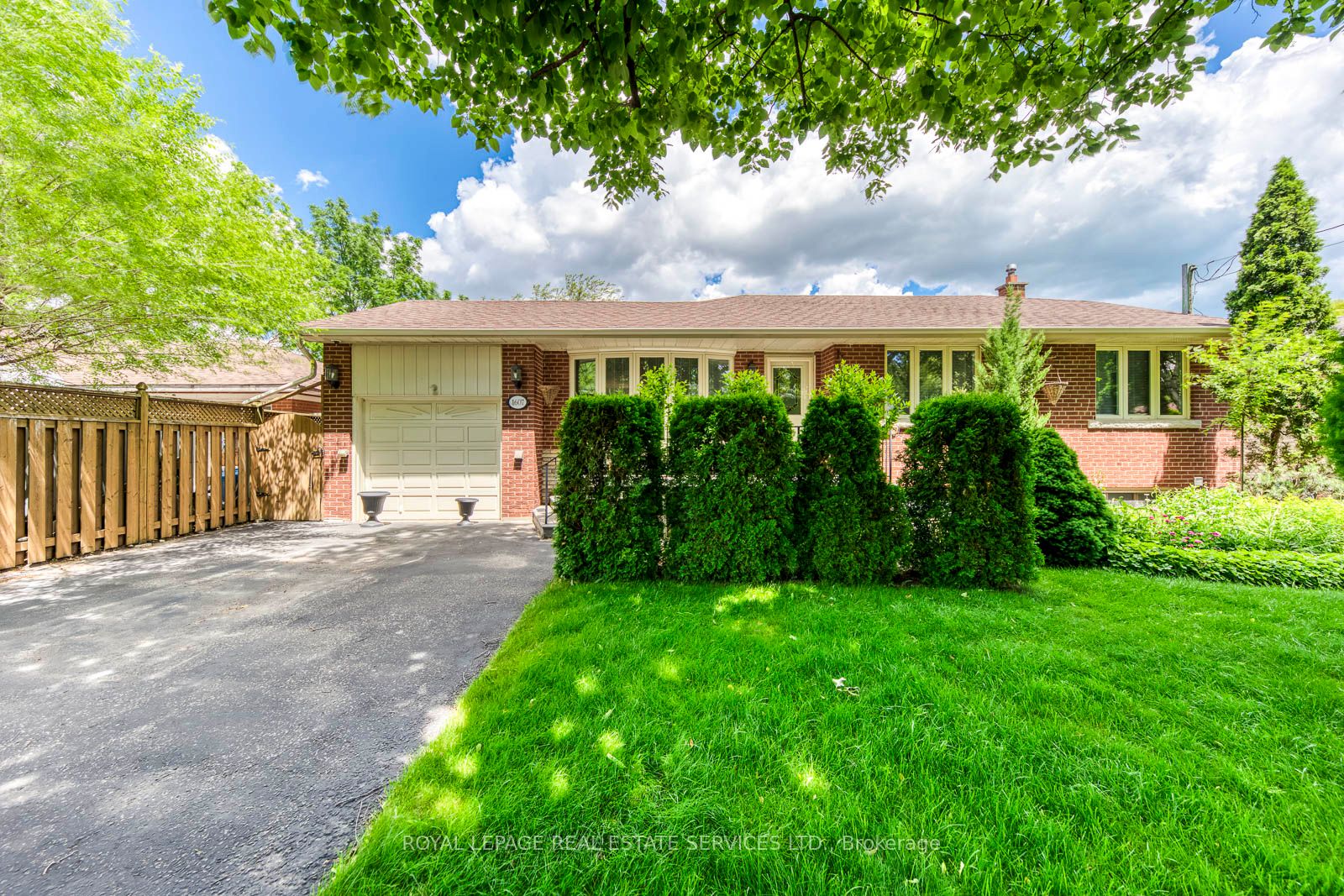 1607 Ewald Road, Mississauga, ON L5G 4C4 photo 3