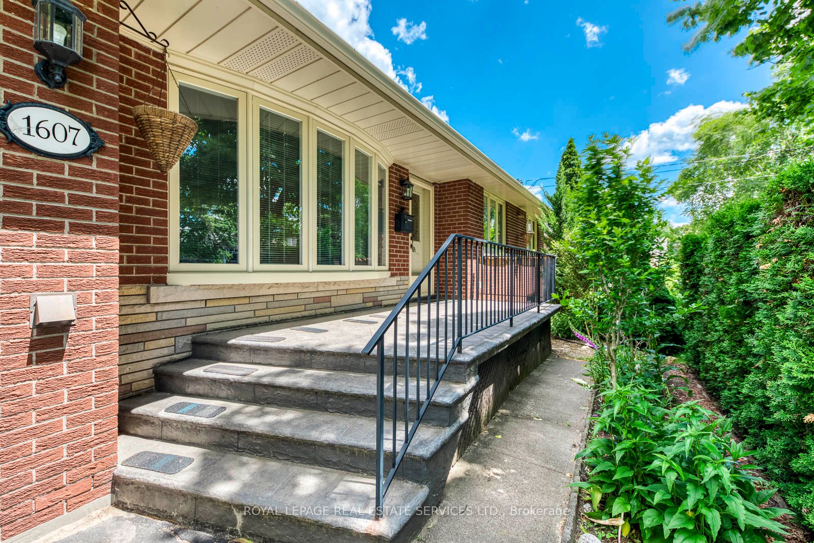 1607 Ewald Road, Mississauga, ON L5G 4C4 photo 4