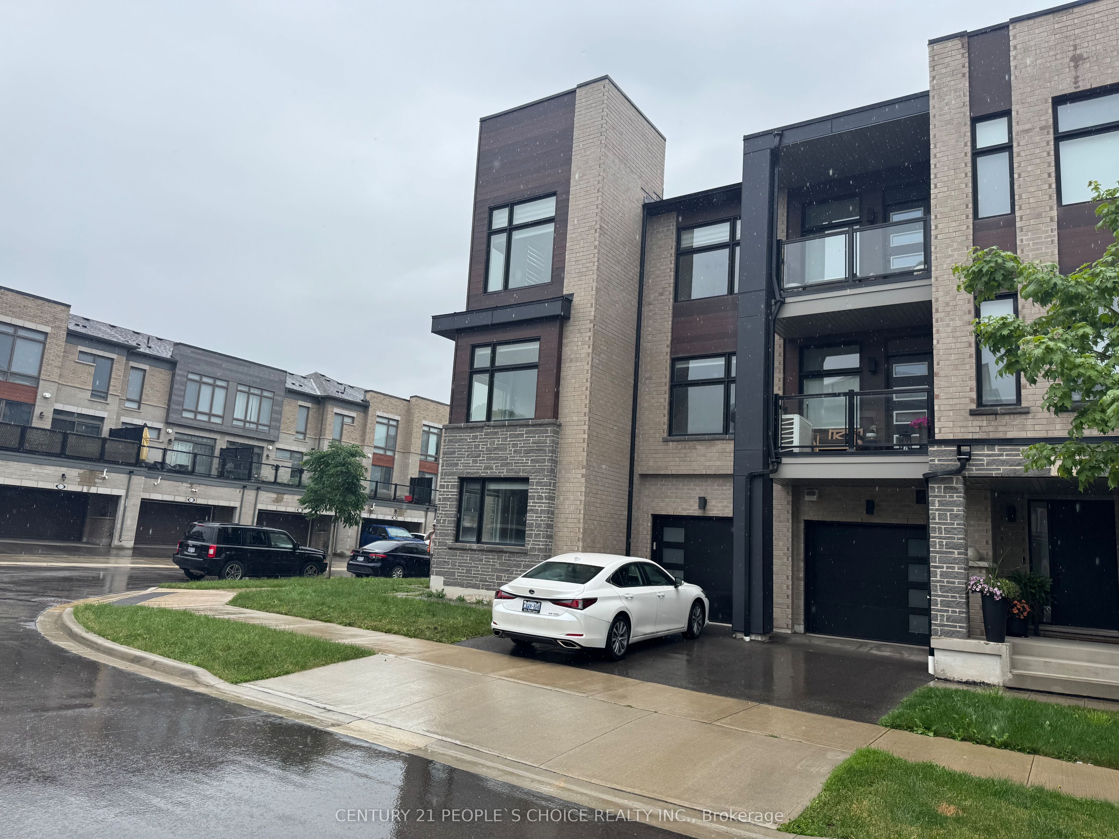 2518 Littlefield Crescent, Oakville, ON L6M 4G3 photo 2