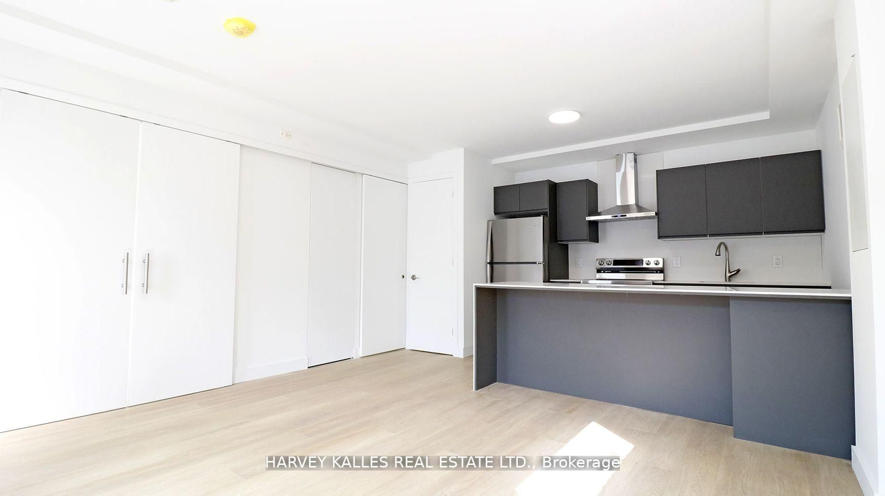 23 Cannon Road 7, Toronto, ON M8Y 1R8 photo 3