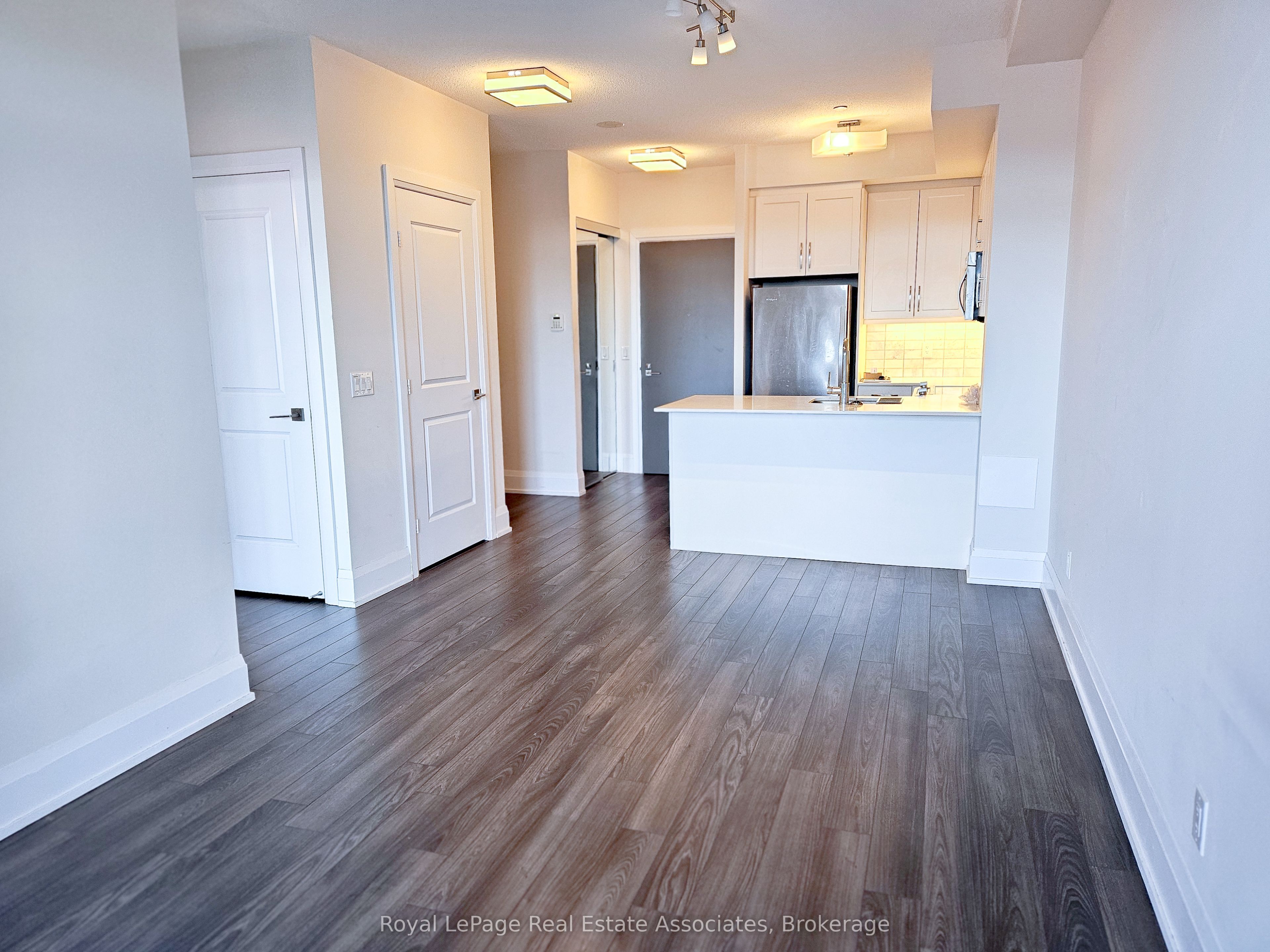 1 Old Mill Drive 807, Toronto, ON M6S 0A1