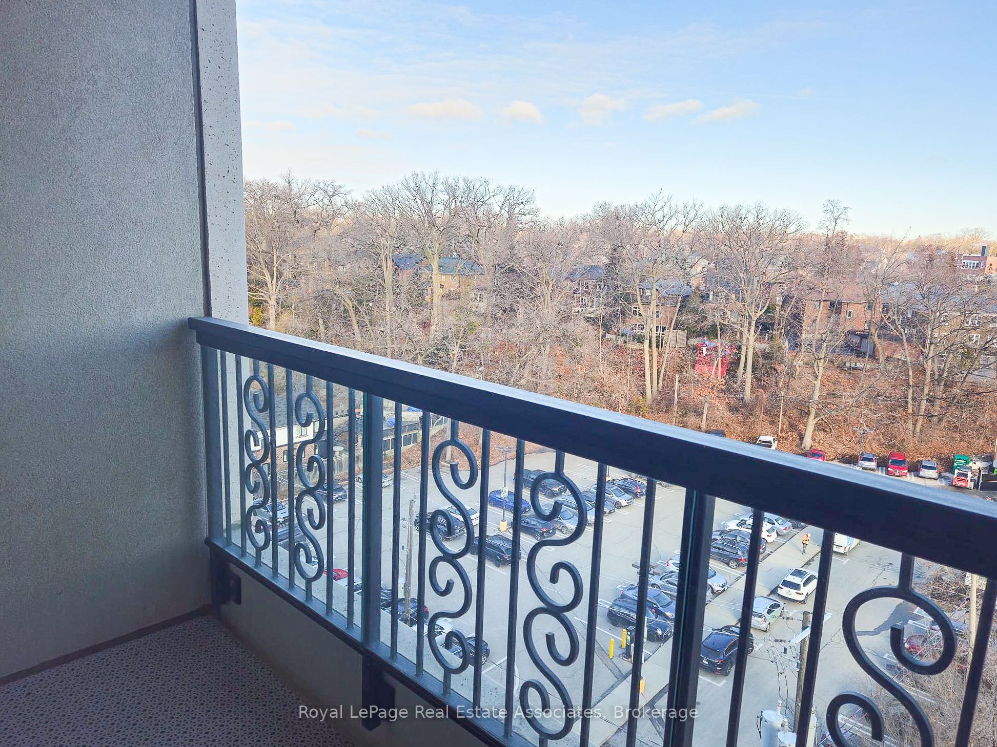 1 Old Mill Drive 807, Toronto, ON M6S 0A1 photo 5