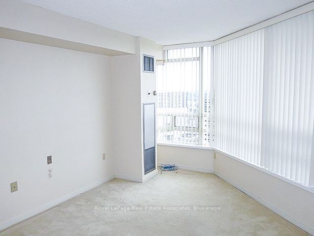75 King Street E 1503, Mississauga, ON L5A 4G5 photo 3