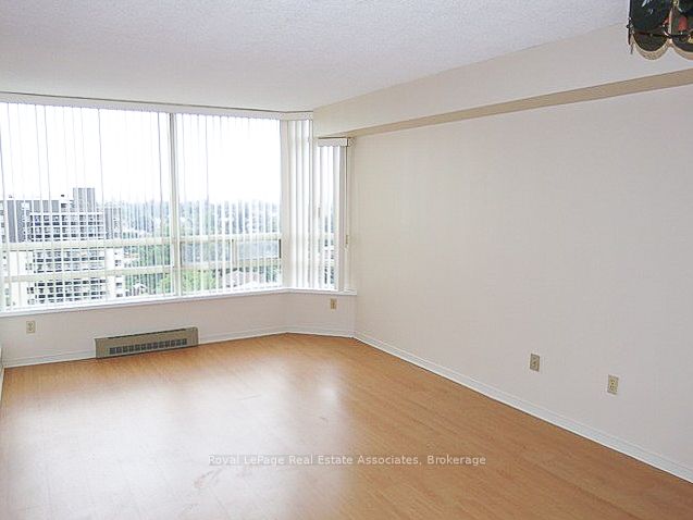 75 King Street E 1503, Mississauga, ON L5A 4G5 photo 4