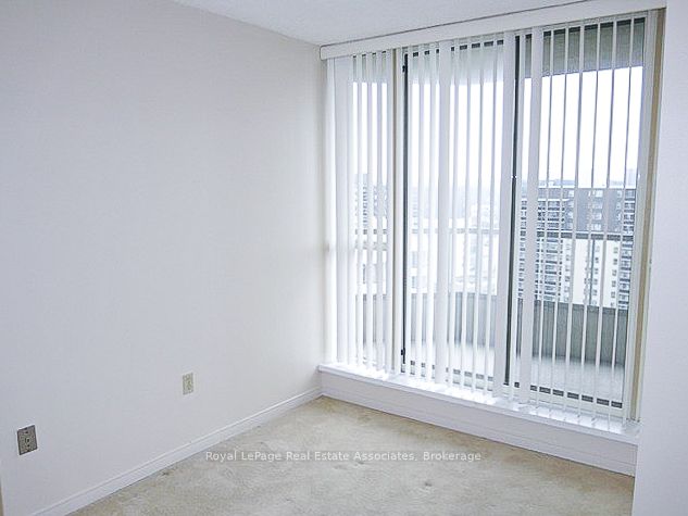 75 King Street E 1503, Mississauga, ON L5A 4G5 photo 5