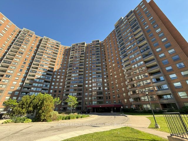625 The West Mall N/A 1706, Toronto, ON M9C 4W9