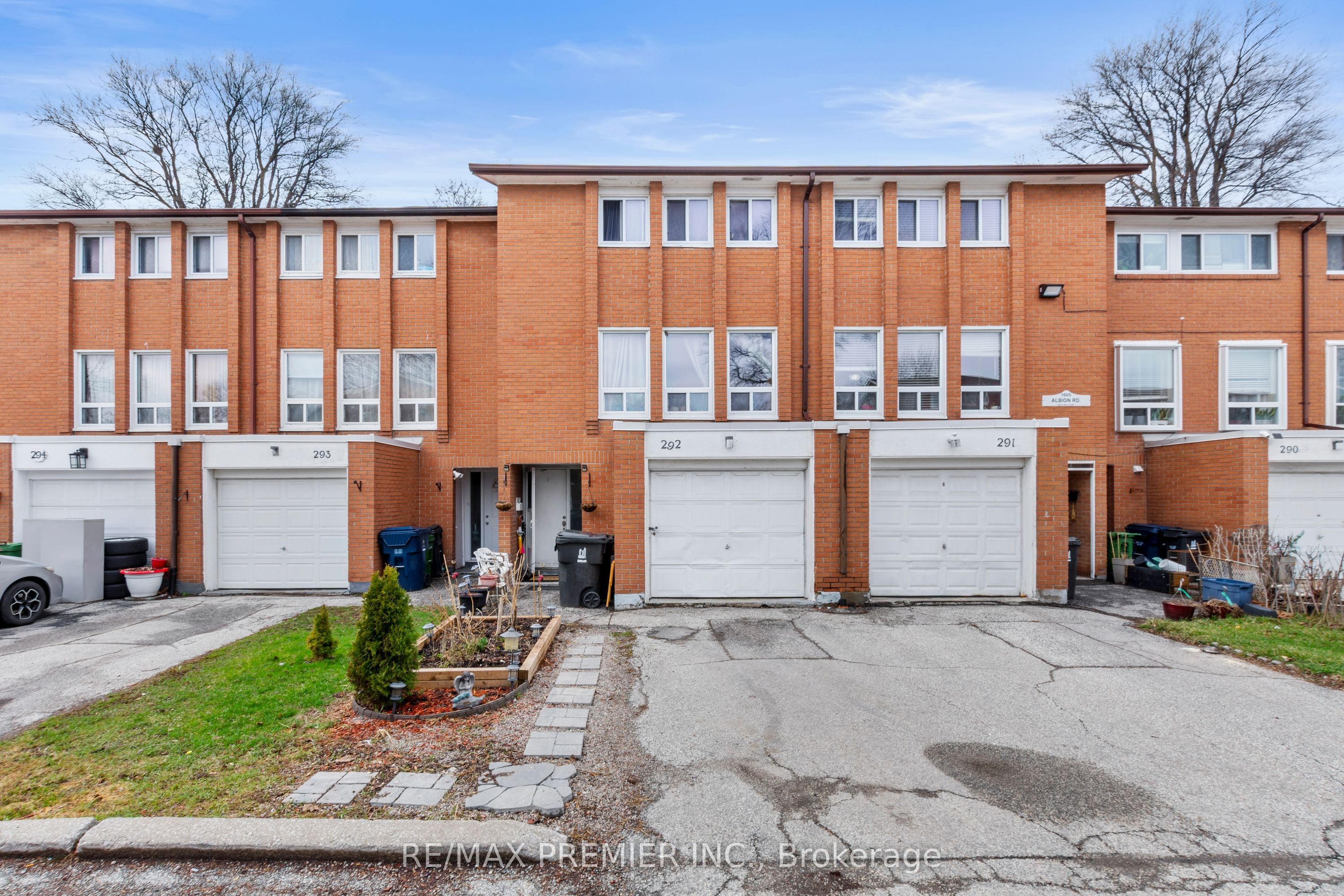 1605 Albion Road 292, Toronto, ON M9V 1B6 photo 3