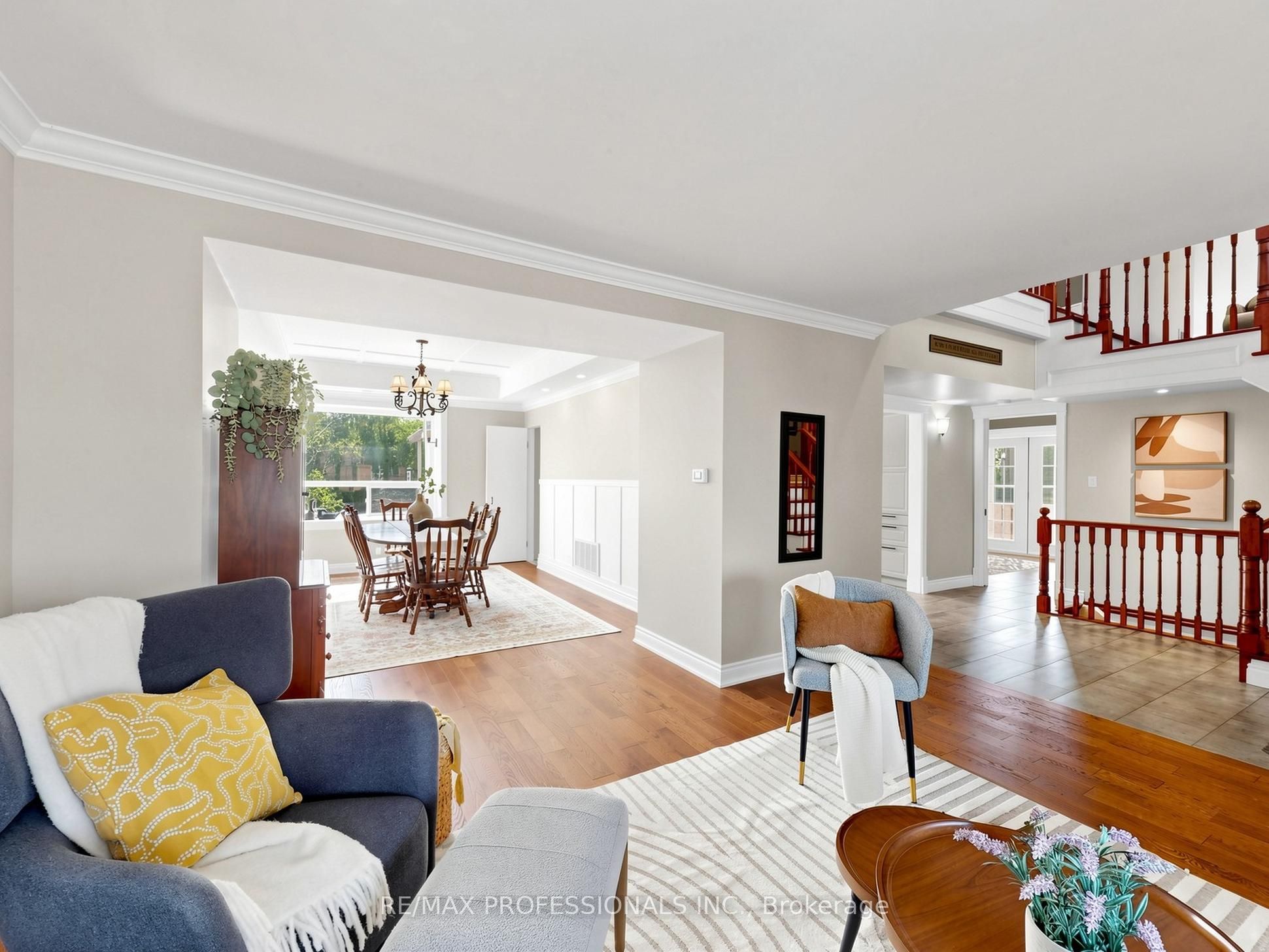 25 Waltham Drive, Toronto, ON M9V 1S6 photo 4