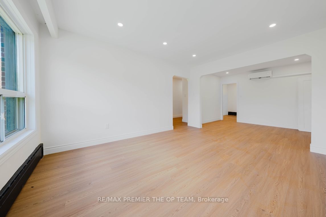 299 Quebec Avenue, Toronto, ON M6P 2V2 photo 5