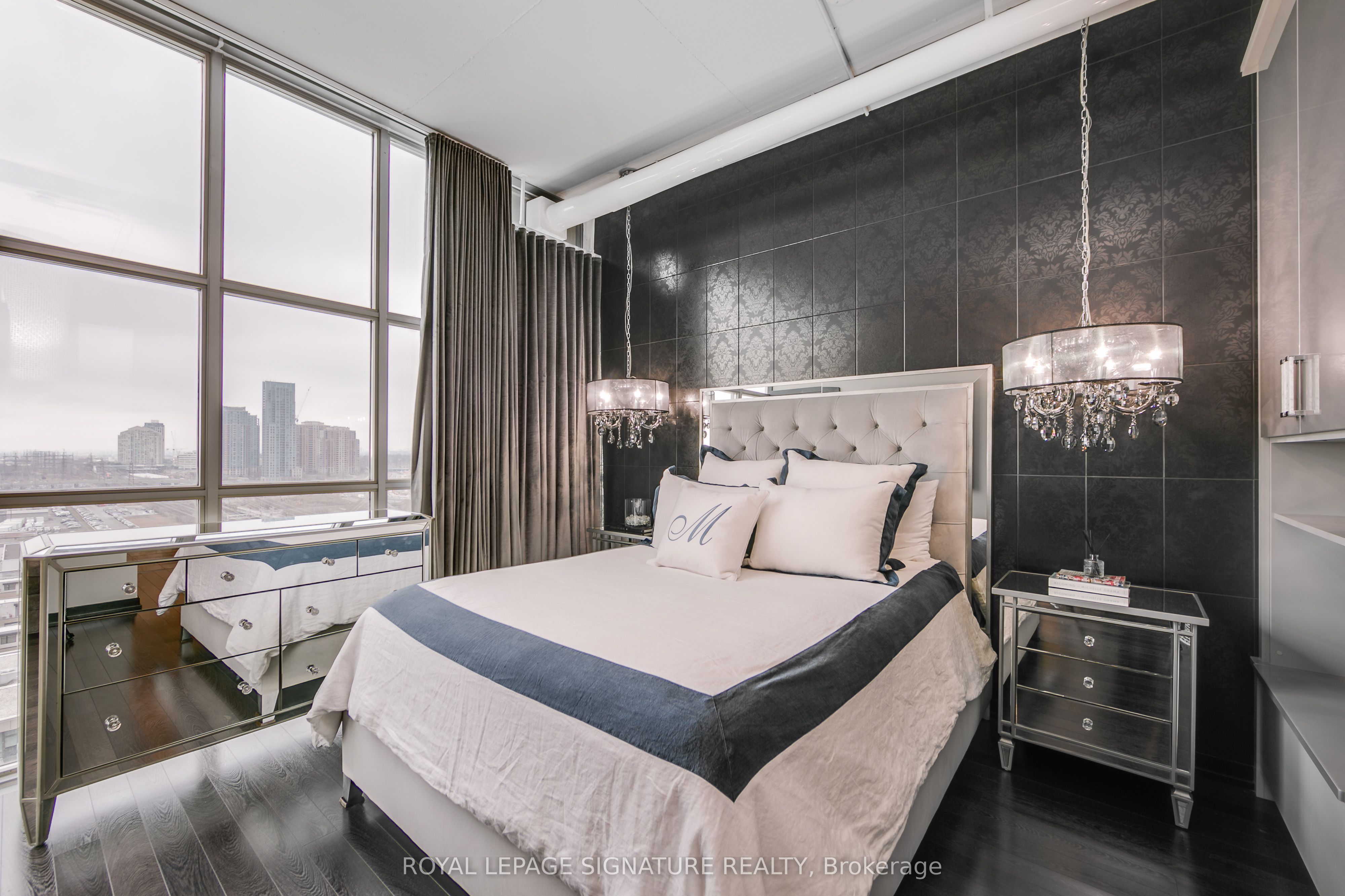 2 Fieldway Road 1113, Toronto, ON M8Z 3L1 photo 4