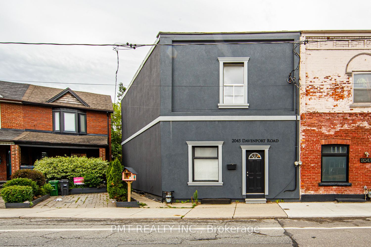 2045 Davenport Road Main, Toronto, ON M6N 1C5