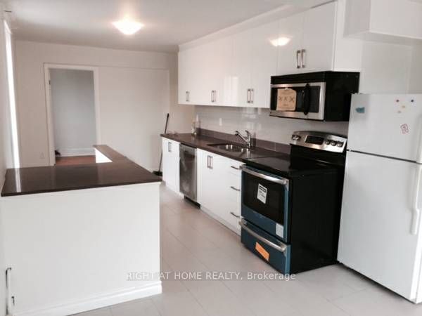332 Salem Avenue A, Toronto, ON M6H 3C7 photo 2