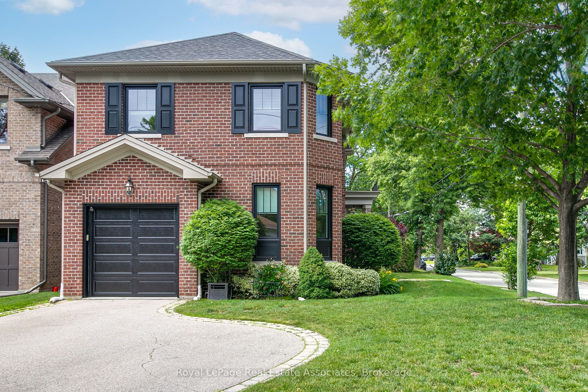 32 Jopling Avenue N, Toronto, ON M9B 4E7 photo 5