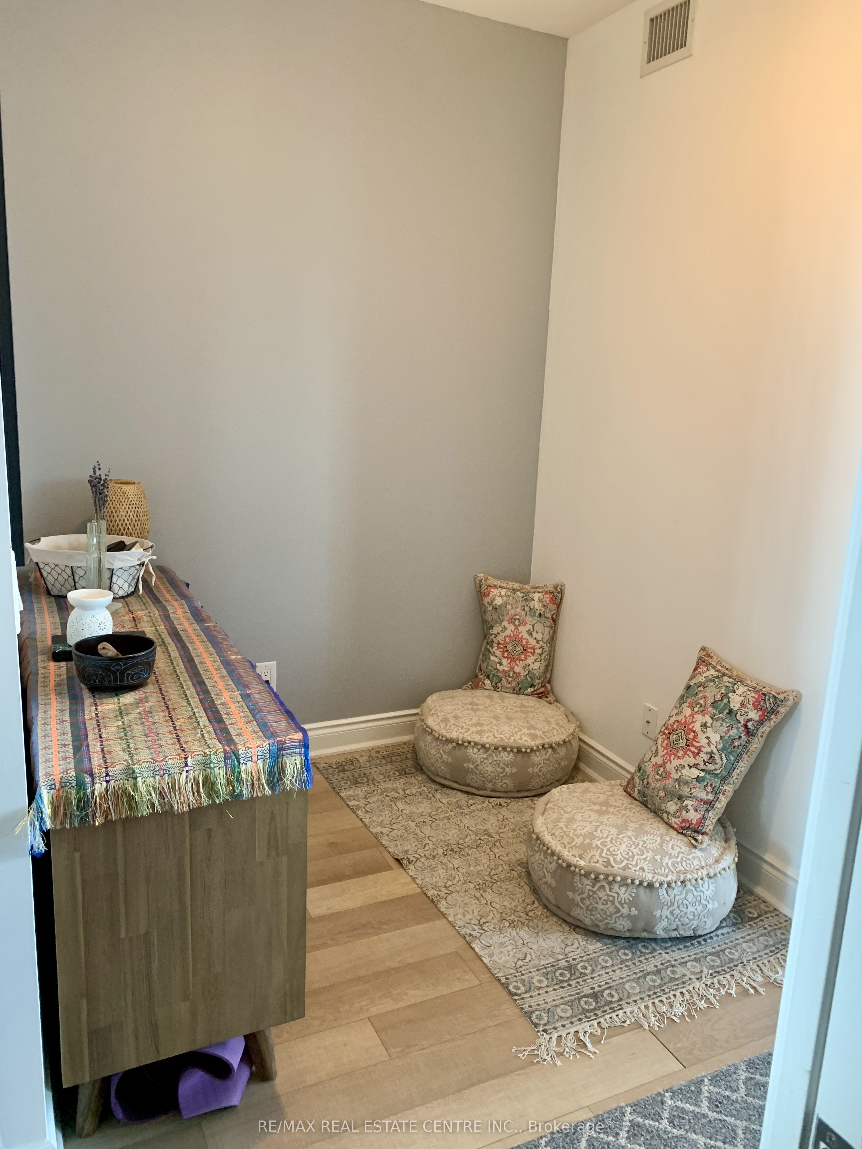80 Marine Parade Drive N 1906, Toronto, ON M8V 0A3 photo 3