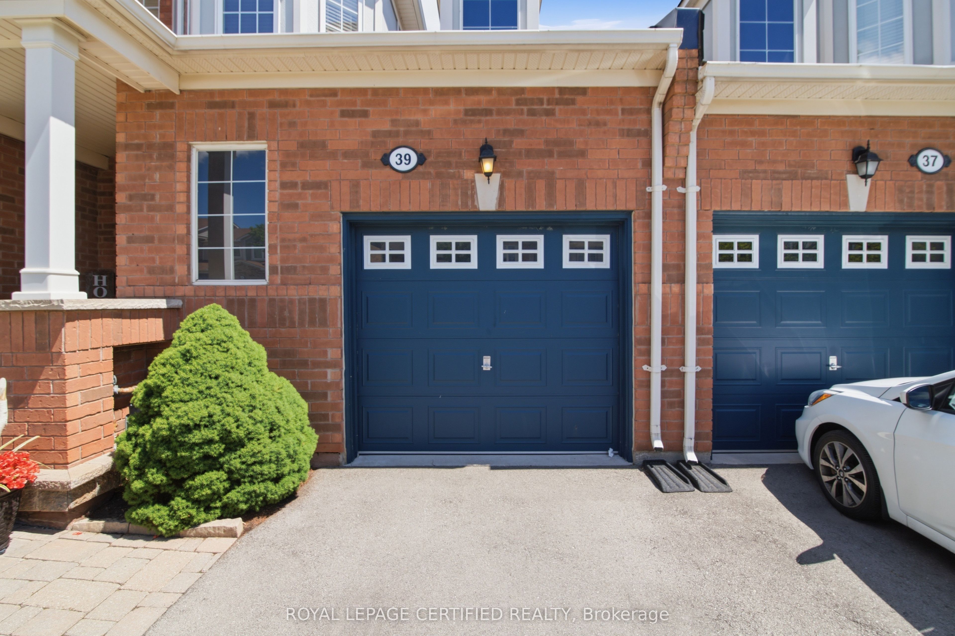 39 Van Fleet Terrace, Milton, ON L9T 0Y4 photo 3