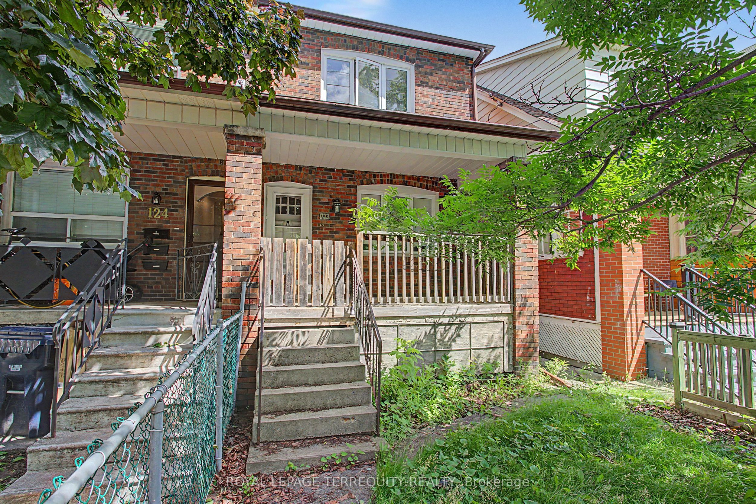 122 Ascot Avenue, Toronto, ON M6E 1G2 photo 2