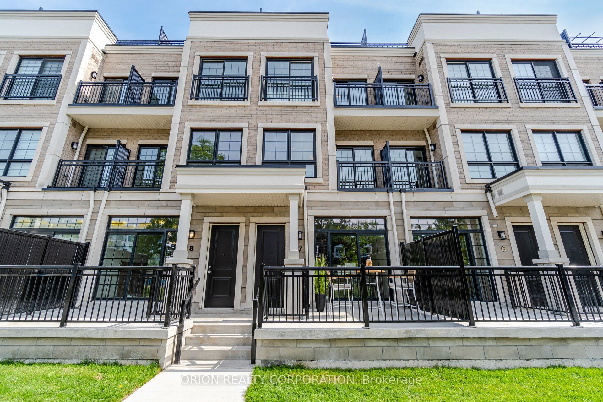 95 Brookfield Road 7, Oakville, ON L6K 2Y8