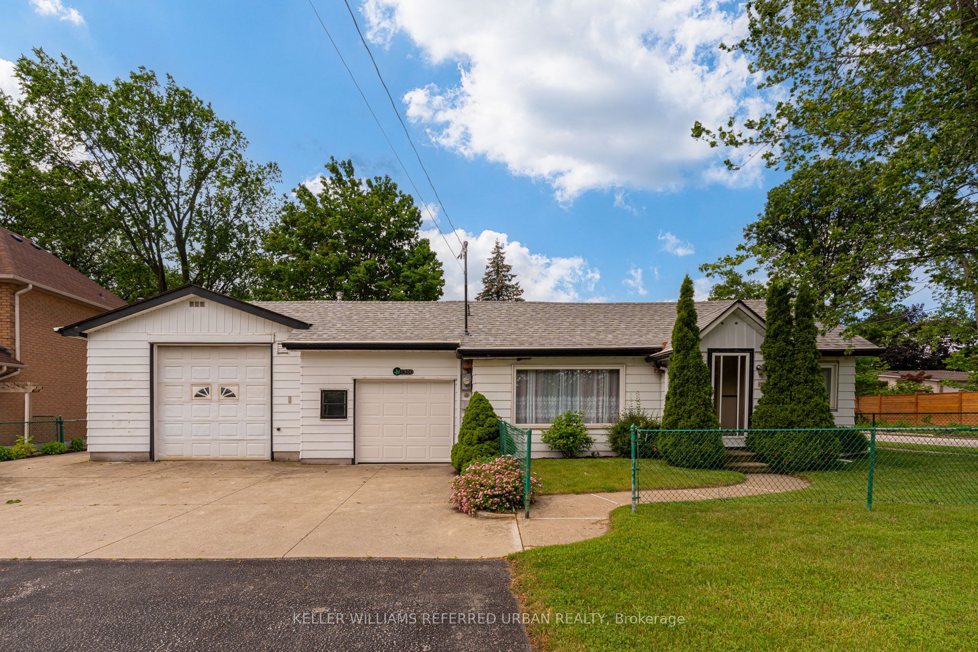 1300 Meredith Avenue, Mississauga, ON L5E 2E5