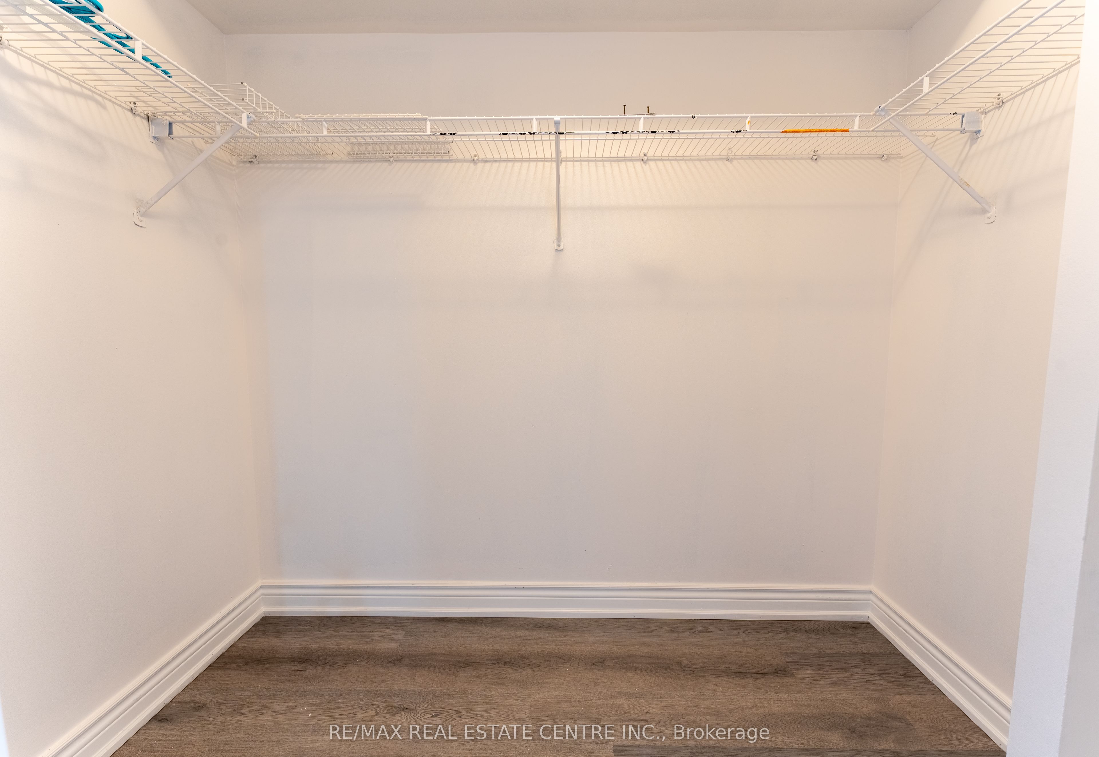 325 Webb Drive 1405, Mississauga, ON L5B 3Z9 photo 3