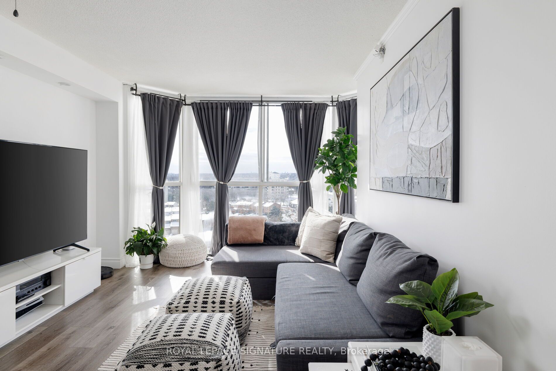 880 Dundas Street W 909, Mississauga, ON L5C 4H3 photo 3
