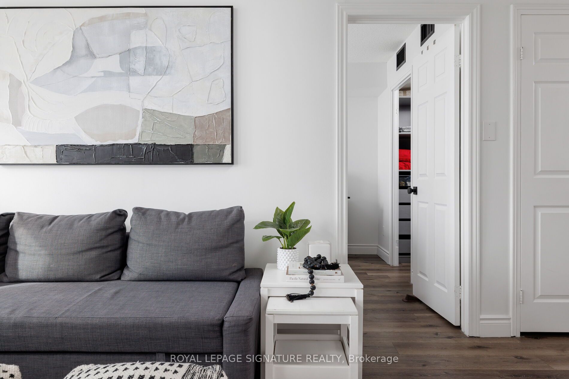880 Dundas Street W 909, Mississauga, ON L5C 4H3 photo 4