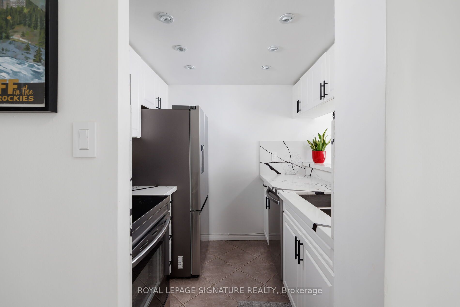 880 Dundas Street W 909, Mississauga, ON L5C 4H3 photo 5