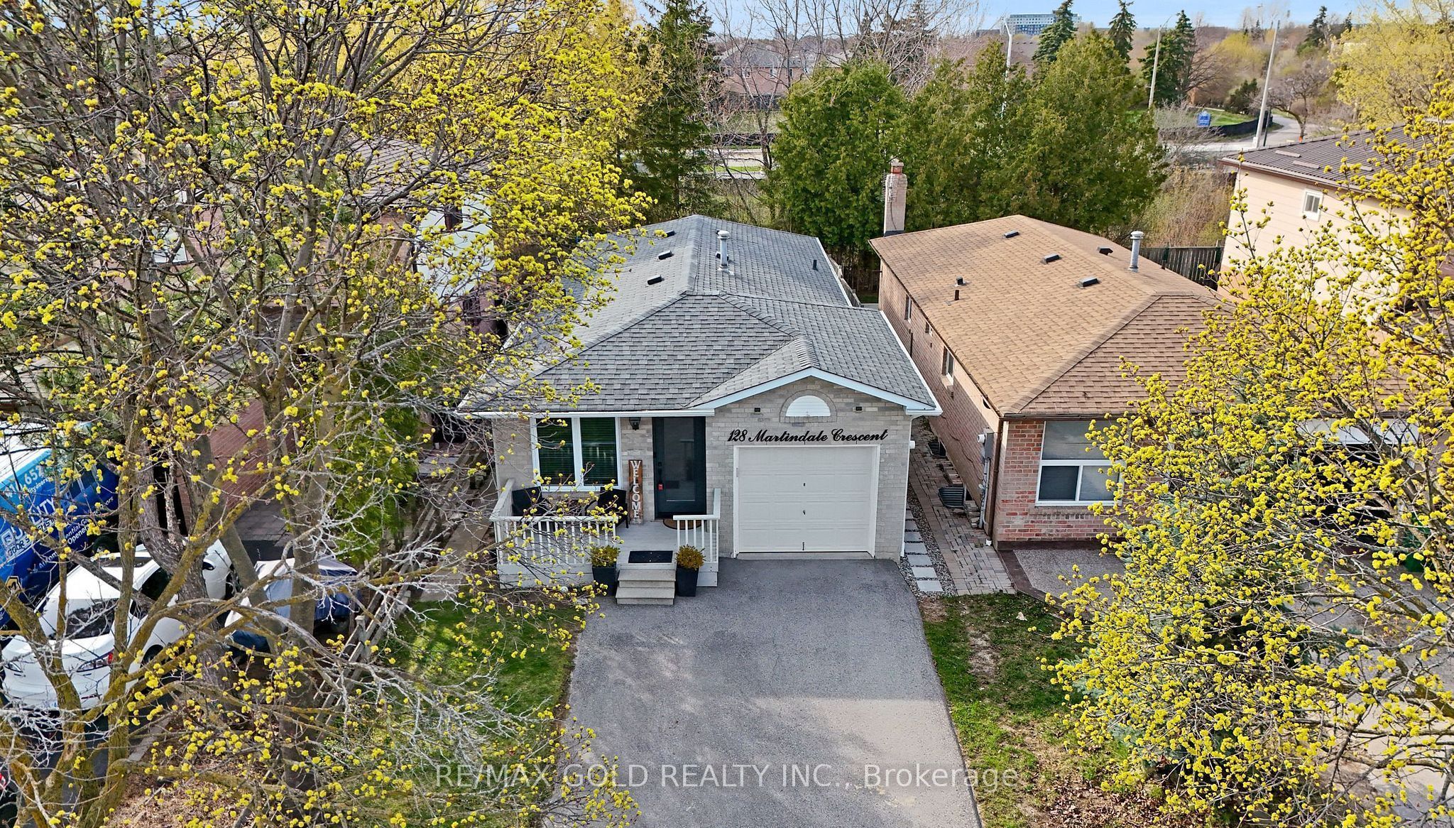 128 Martindale Crescent, Brampton, ON L6X 2V1 photo 4
