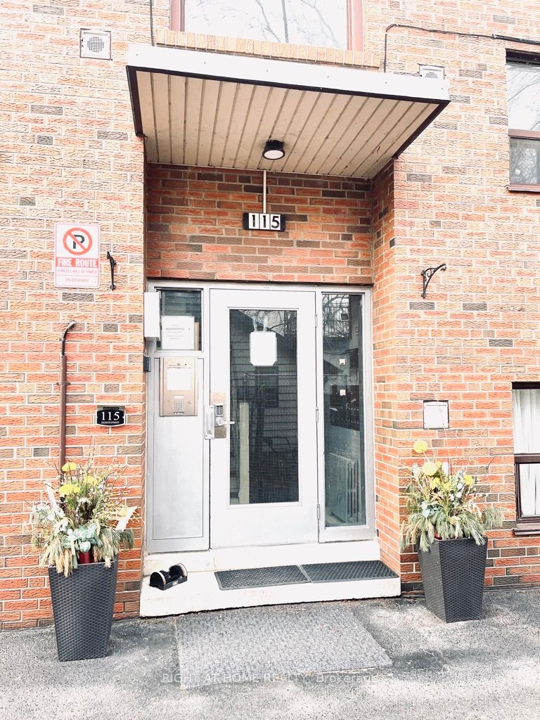 115 Eighth Street 4, Toronto, ON M8V 3C5 photo 4