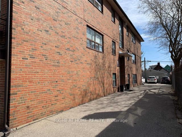 115 Eighth Street 4, Toronto, ON M8V 3C5 photo 5