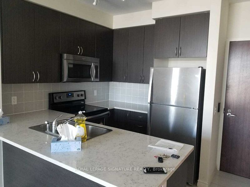 339 Rathburn Road W PH-03, Mississauga, ON L5B 0K6 photo 4