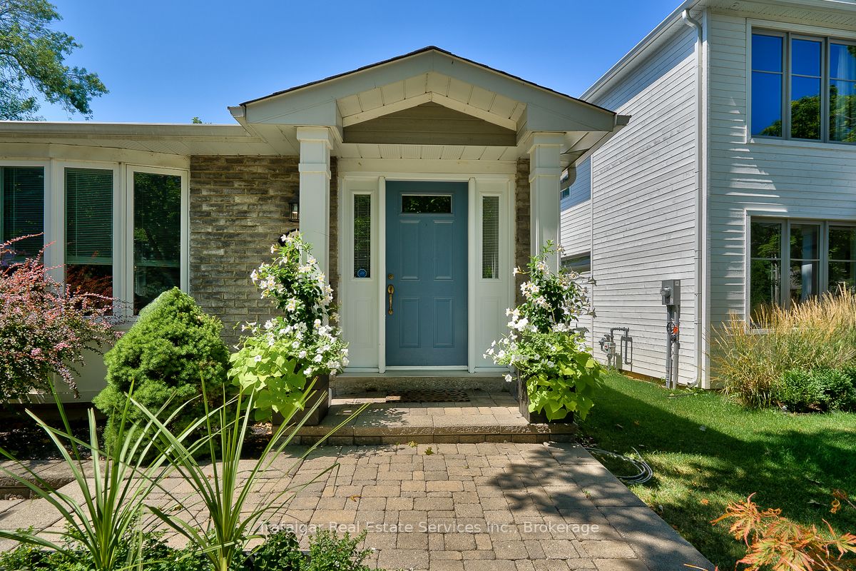 461 Maple Avenue, Oakville, ON L6J 2J2 photo 2