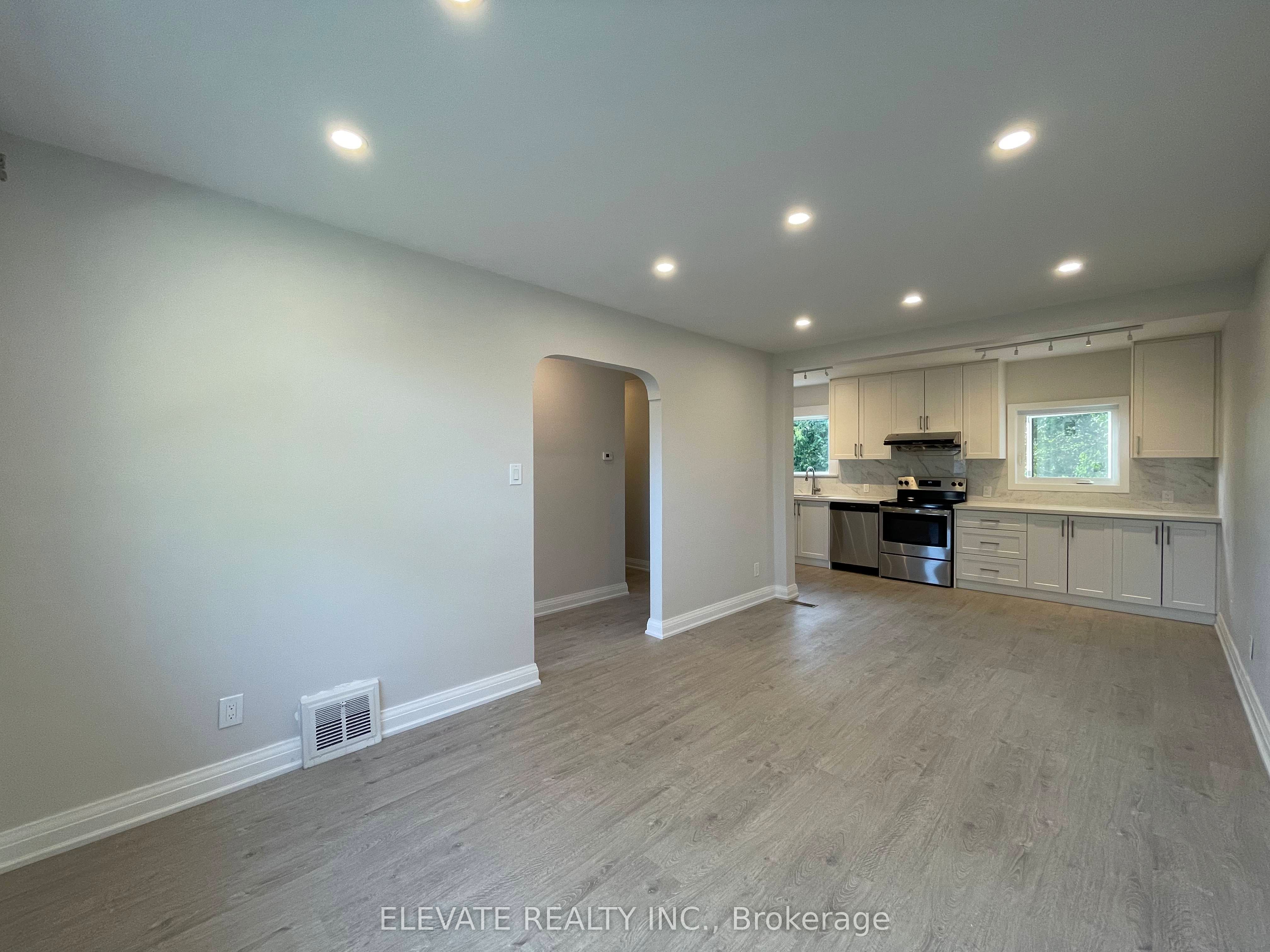 64 Nash Drive, Toronto, ON M3M 2L5 photo 2