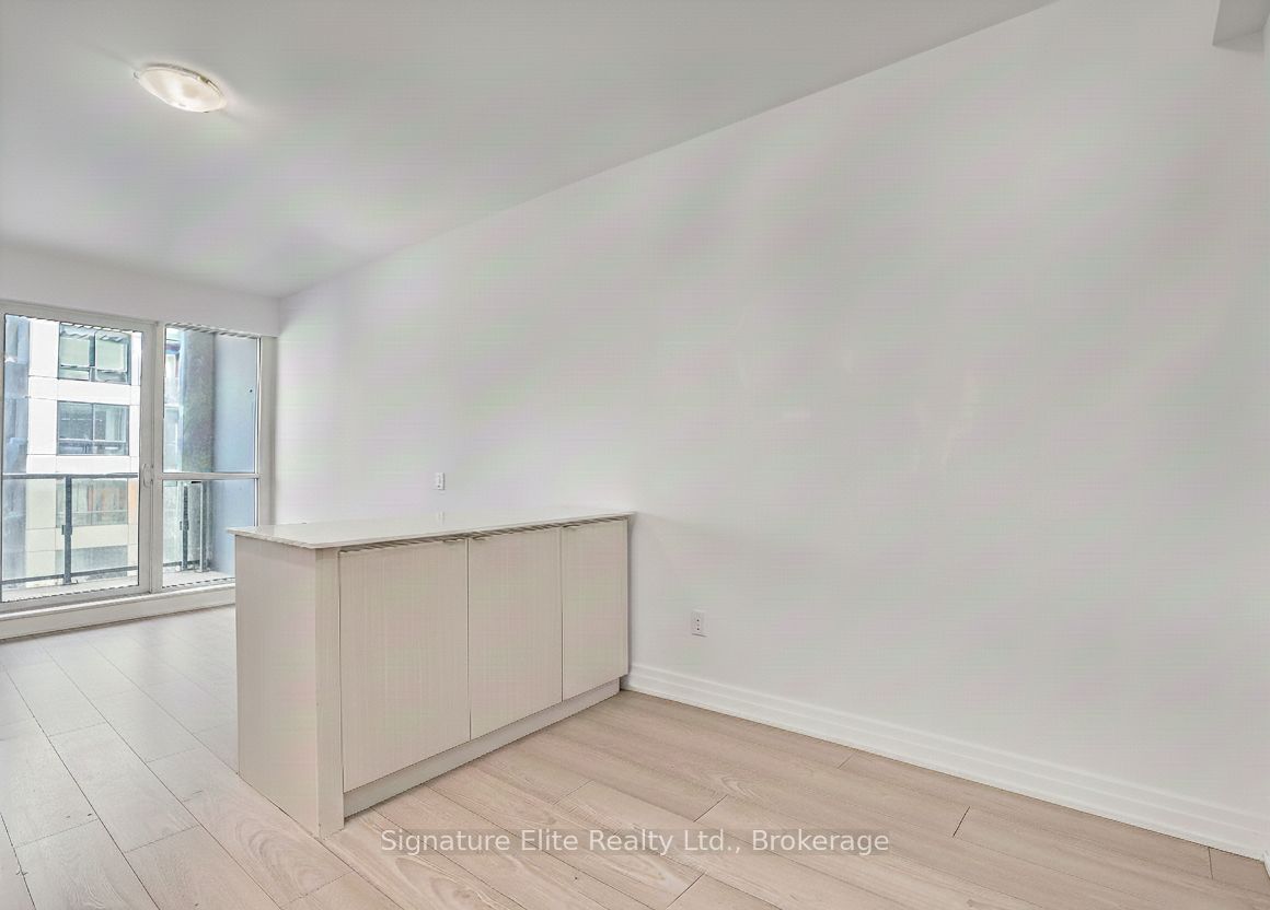 36 Elm Drive 3402, Mississauga, ON L5B 0N3 photo 3