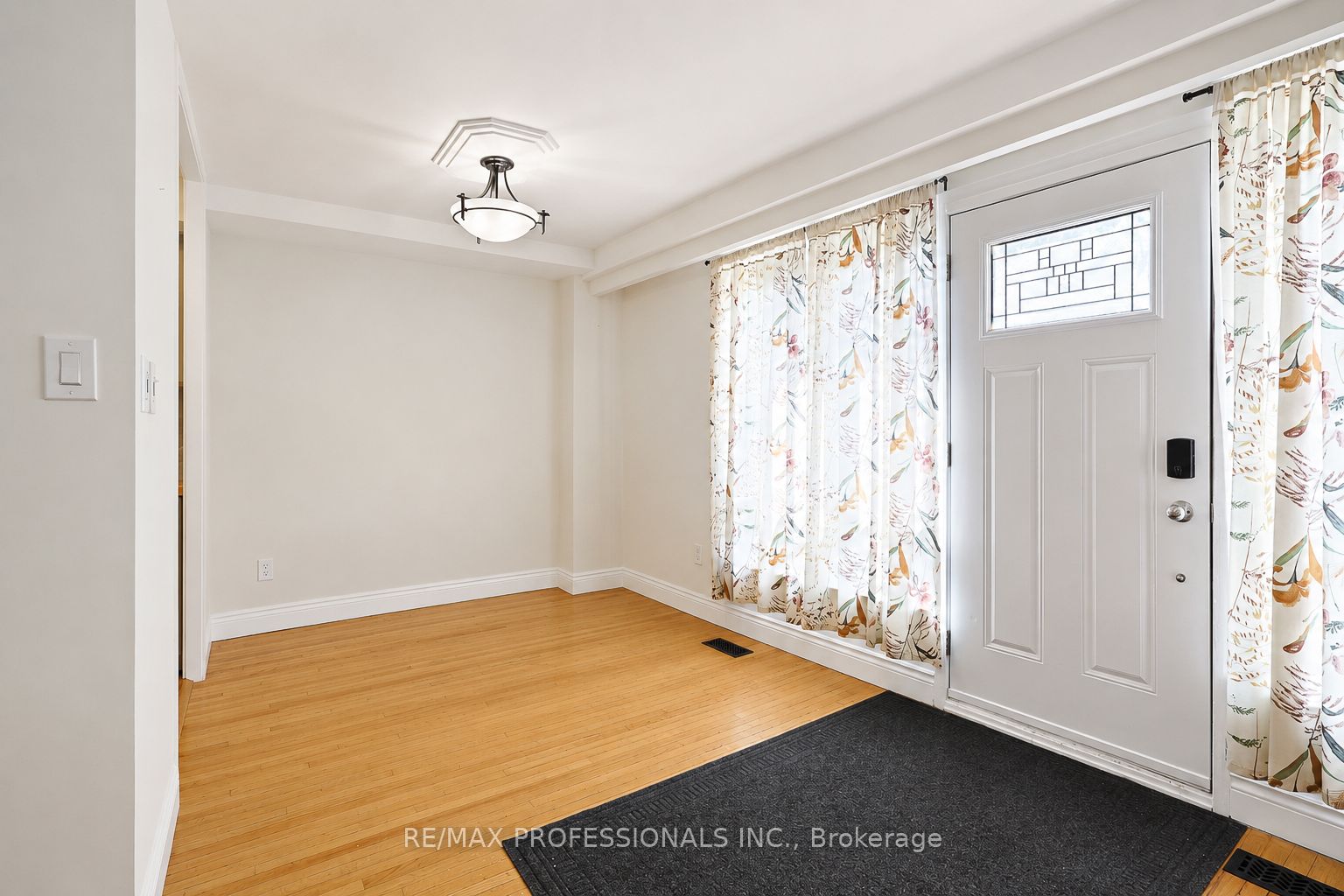 160 Carsbrooke Road 20, Toronto, ON M9C 1G9 photo 4