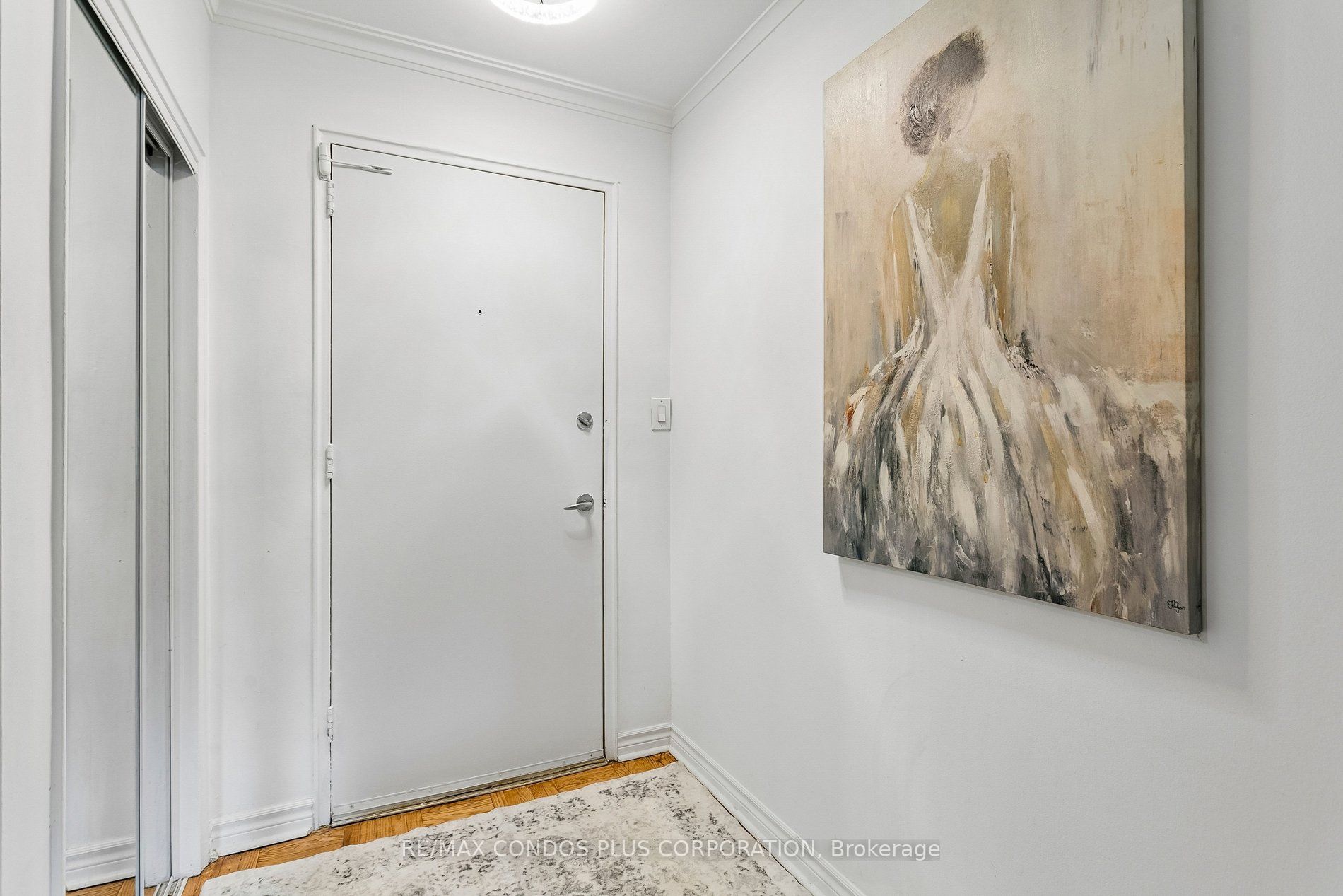 185 Stephen Drive 101, Toronto, ON M8Y 3N5 photo 3