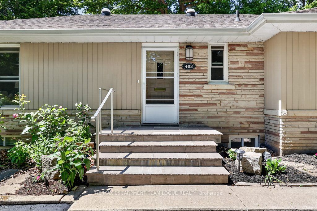 403 Donald Campbell Avenue, Milton, ON L9T 1C1 photo 3