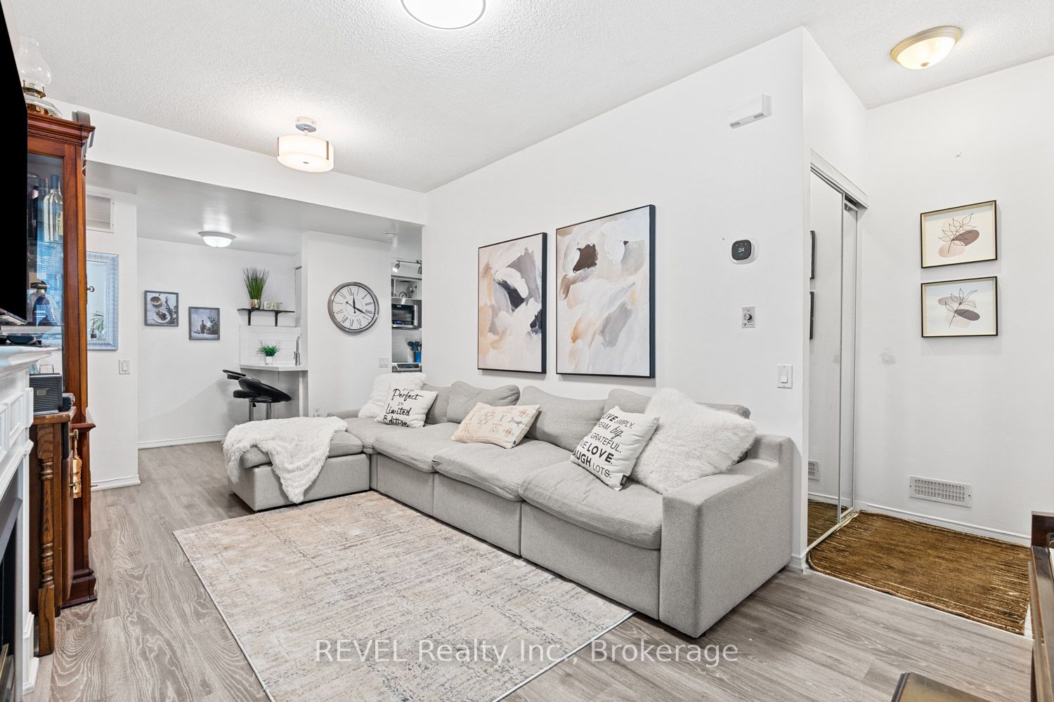 760 Lawrence Avenue W 199, Toronto, ON M6A 3E7 photo 2