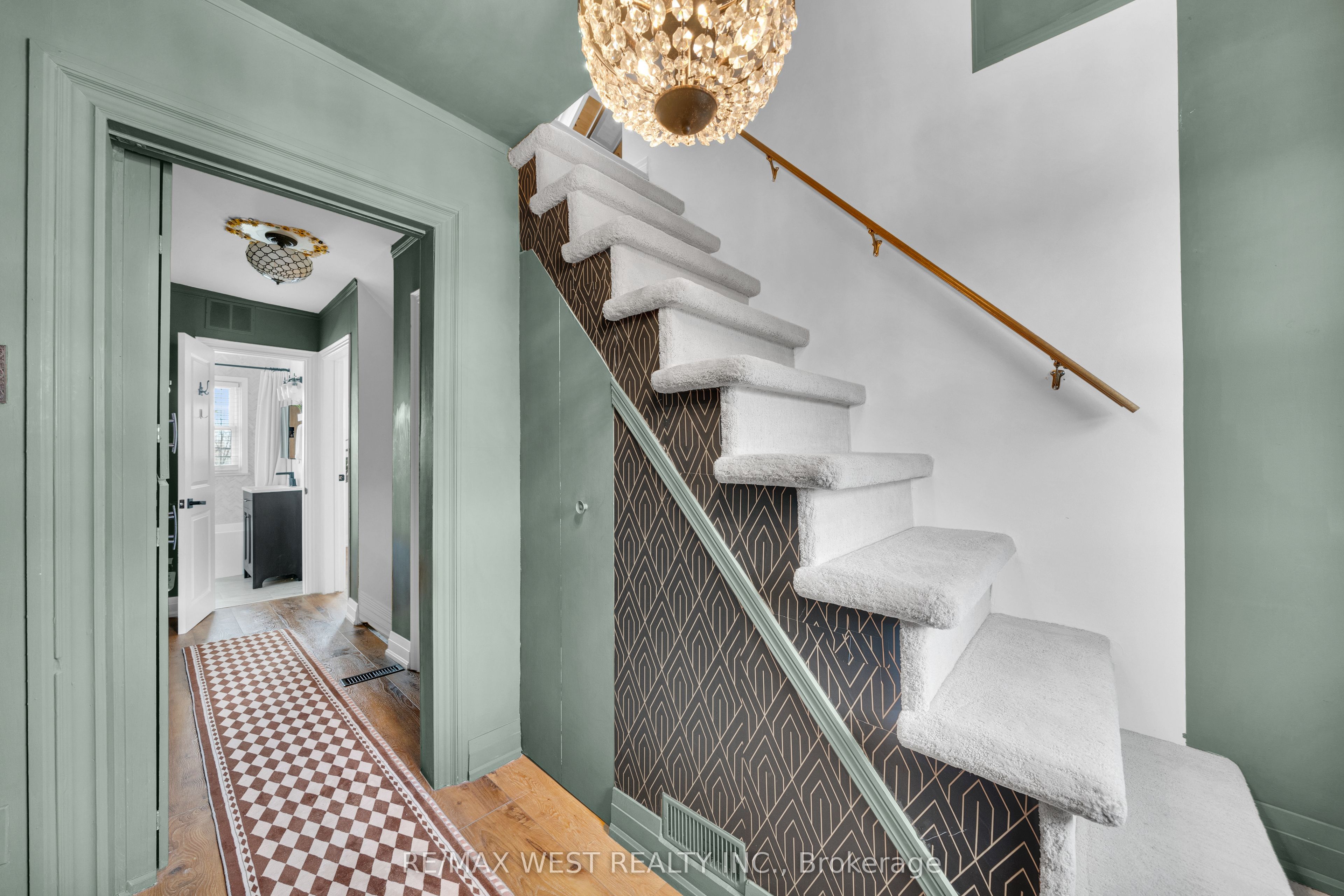 259 Sixth Street, Toronto, ON M8V 3A8 photo 3