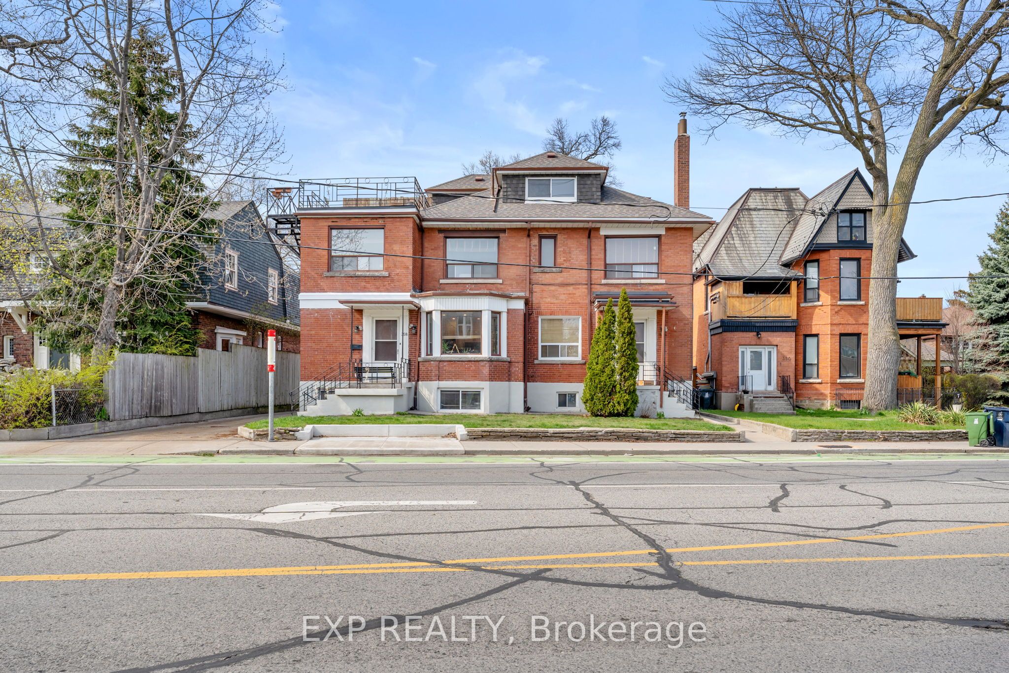 354 Annette Street, Toronto, ON M6P 1R5 photo 2